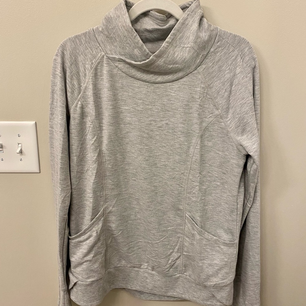 Athletic Pullover